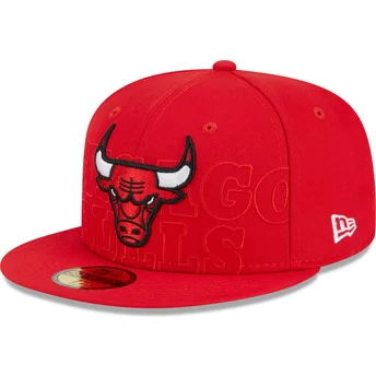 czerwona-dopasowana-czapka-z-daszkiem-59fifty-draft-edition-2023-chicago-bulls-nba-od-new-era