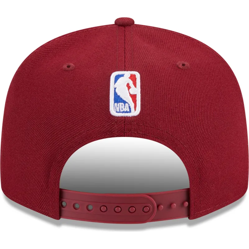 kepure-plokscia-raudona-snapback-9fifty-draft-edition-2023-cleveland-cavaliers-nba-new-era