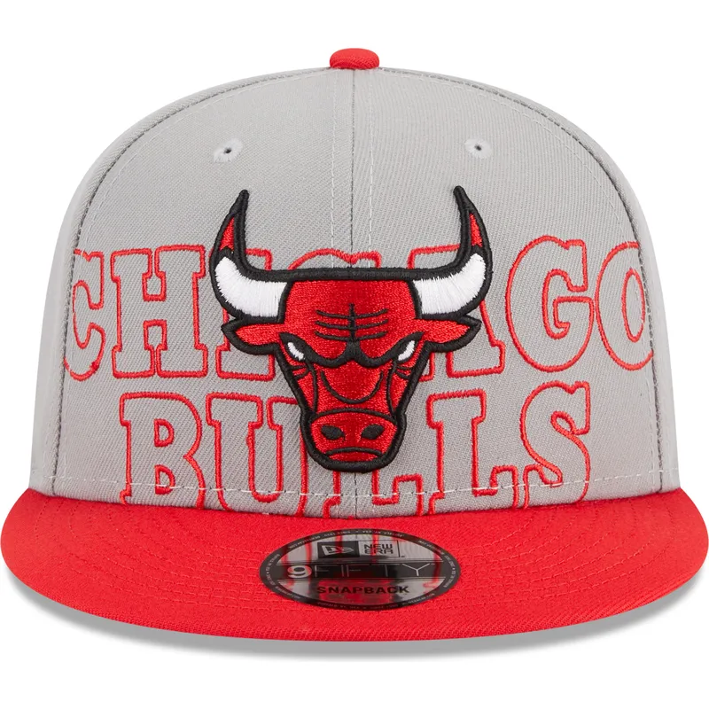 szara-i-czerwona-czapka-z-daszkiem-snapback-9fifty-draft-edition-2023-chicago-bulls-nba-new-era