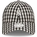 regulowana-czarna-czapka-z-daszkiem-dla-kobiet-9twenty-gingham-new-york-yankees-mlb-od-new-era
