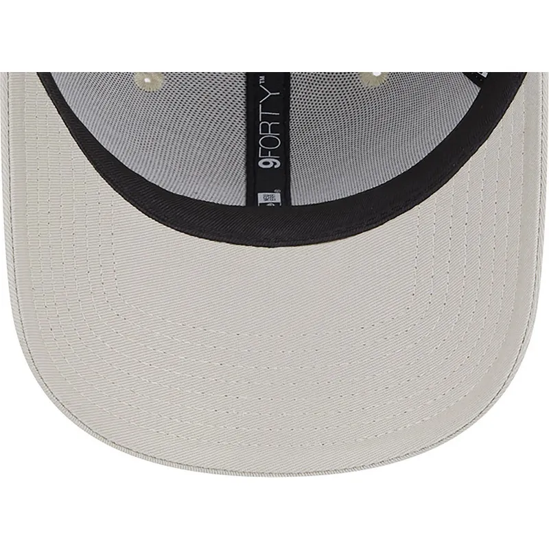 kepure-islenkta-smelio-reguliuojamas-9forty-seasonal-vespa-piaggio-new-era