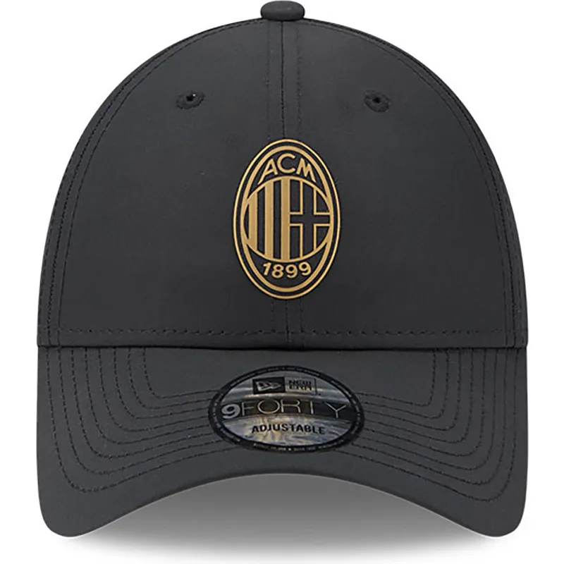 kepure-islenkta-juoda-reguliuojama-juostele-dorado-9forty-ac-milan-serie-a-new-era