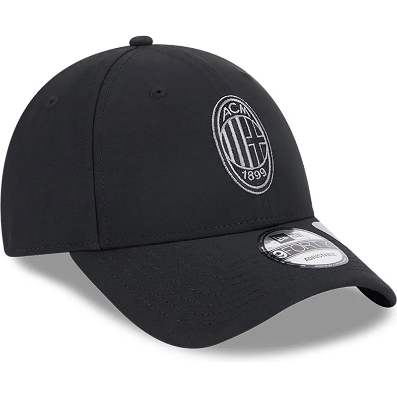 kepure-islenkta-juoda-reguliuojamas-9forty-repreve-ac-milan-serie-a-new-era