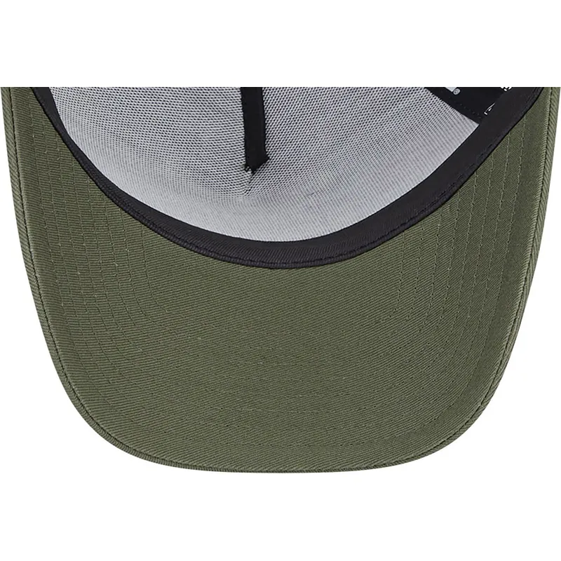 kepure-islenkta-zalia-snapback-a-frame-piolin-y-silvestre-looney-tunes-new-era