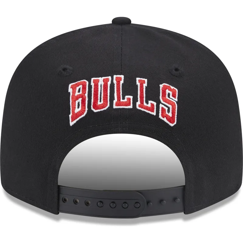 kepure-plokscia-juoda-snapback-9fifty-patch-chicago-bulls-nba-new-era kepure-plokscia-juoda-snapback-9fifty-patch-chicago-bulls-nba-new-era
