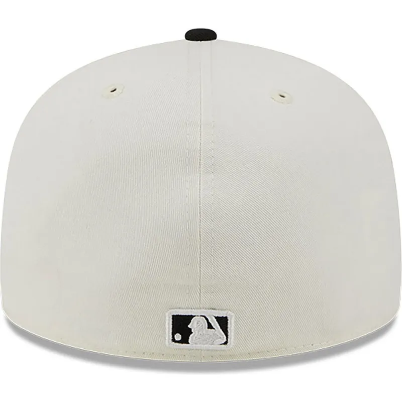 kepure-plokscia-balta-priglundanti-59fifty-championships-new-york-yankees-mlb-new-era