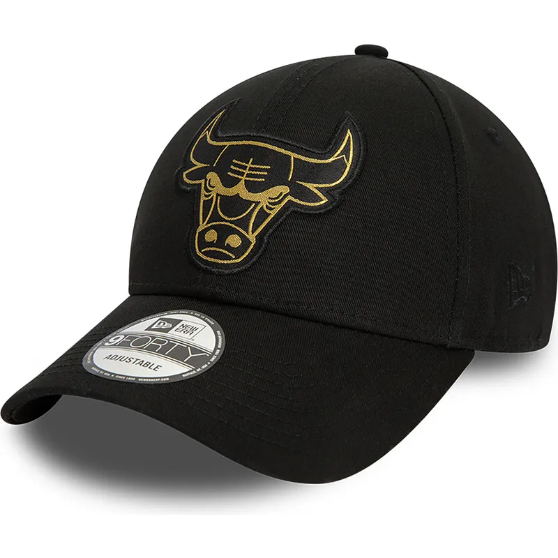 kepure-islenkta-juoda-reguliuojamas-9forty-metallic-badge-chicago-bulls-nba-new-era kepure-islenkta-juoda-reguliuojamas-9forty-metallic-badge-chicago-bulls-nba-new-era