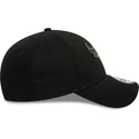 kepure-islenkta-juoda-reguliuojamas-9forty-metallic-badge-chicago-bulls-nba-new-era