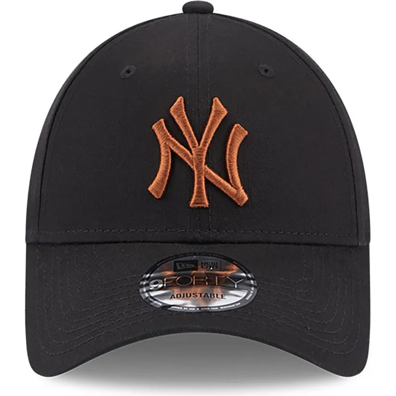 kepure-islenkta-juoda-reguliuojamas-9forty-league-essential-new-york-yankees-mlb-new-era
