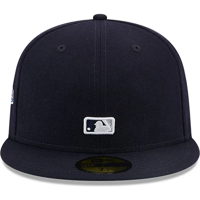 kepure-plokscia-tamsiai-melyna-priglundanti-59fifty-reverse-new-york-yankees-mlb-new-era