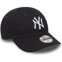 kepure-islenkta-melyna-reguliuojama-juostele-vaikams-9forty-essential-new-york-yankees-mlb-new-era