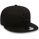kepure-plokscia-juoda-snapback-9fifty-black-on-black-new-york-yankees-mlb-new-era