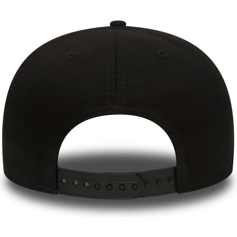 kepure-plokscia-juoda-snapback-9fifty-black-on-black-new-york-yankees-mlb-new-era