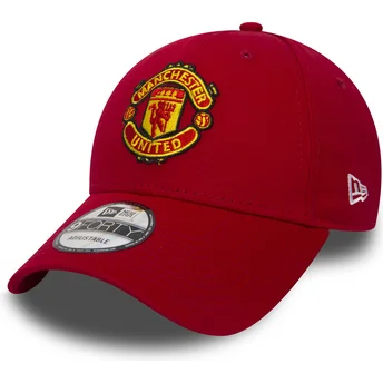 Czerwona regulowana czapka z zakrzywionym daszkiem 9FORTY Essential Manchester United Football Club New Era