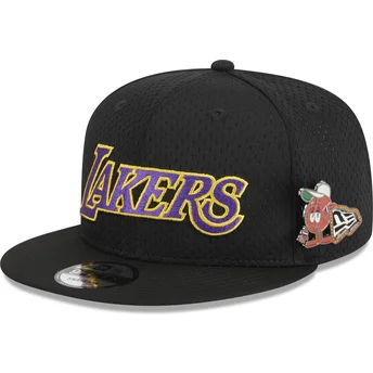 Cap plokščia black snapback 9FIFTY Post-Up Pin Los Angeles Lakers NBA New Era