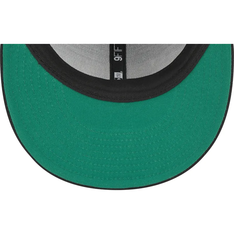 cap-plokscia-black-snapback-9fifty-post-up-pin-new-york-yankees-mlb-new-era
