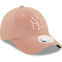 kepure-islenkta-rozine-reguliuojamas-9forty-velour-new-york-yankees-mlb-new-era