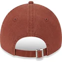 kepure-islenkta-ruda-reguliuojamas-9twenty-league-essential-new-york-yankees-mlb-new-era