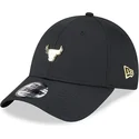 kepure-islenkta-juoda-reguliuojamas-9forty-pin-chicago-bulls-nba-new-era