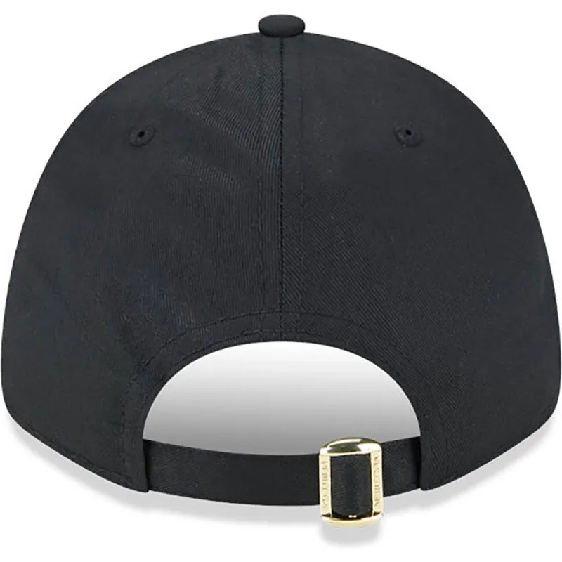 kepure-islenkta-juoda-reguliuojamas-9forty-pin-chicago-bulls-nba-new-era