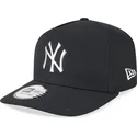 czarna-czapka-z-zakrzywionym-daszkiem-snapback-a-frame-foil-pack-new-york-yankees-mlb-od-new-era