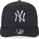 czarna-czapka-z-zakrzywionym-daszkiem-snapback-a-frame-foil-pack-new-york-yankees-mlb-od-new-era