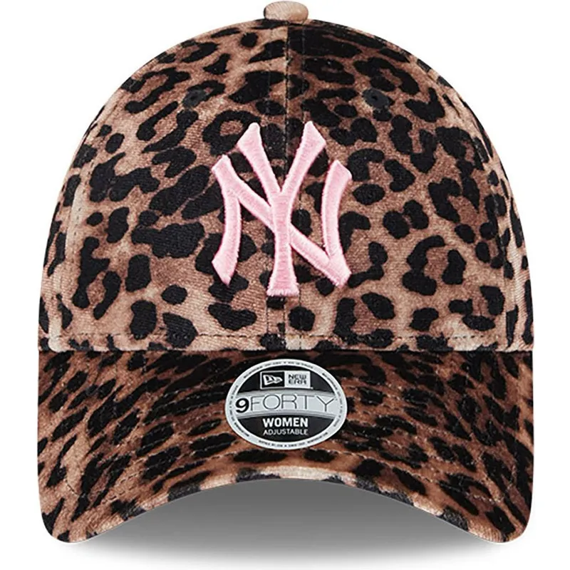 kepure-islenkta-leopardinis-reguliuojama-juostele-rosa-9forty-velour-new-york-yankees-mlb-new-era