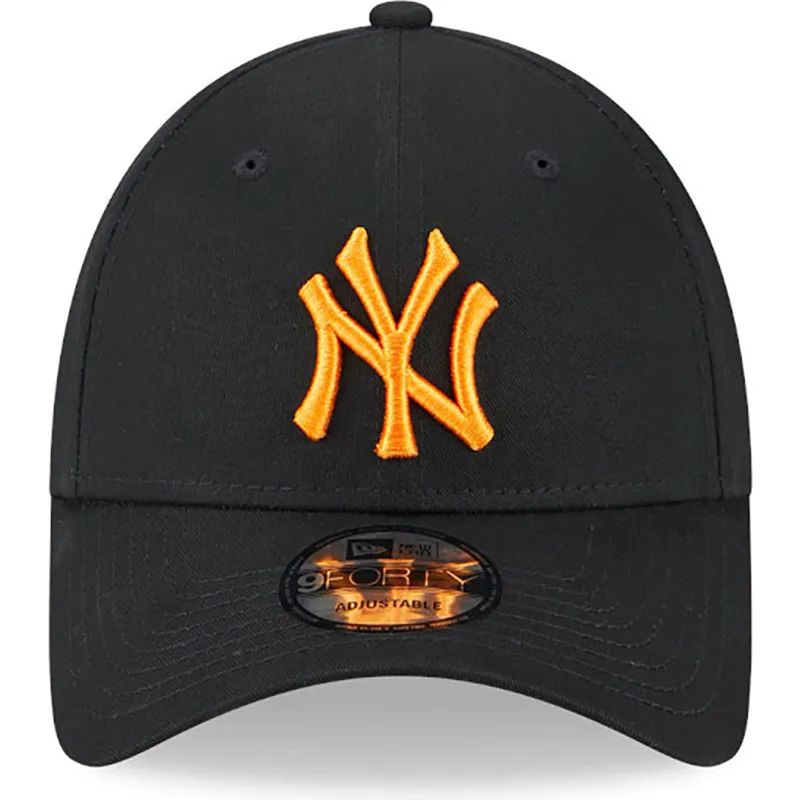 kepure-islenkta-juoda-reguliuojamas-9forty-league-essential-new-york-yankees-mlb-new-era