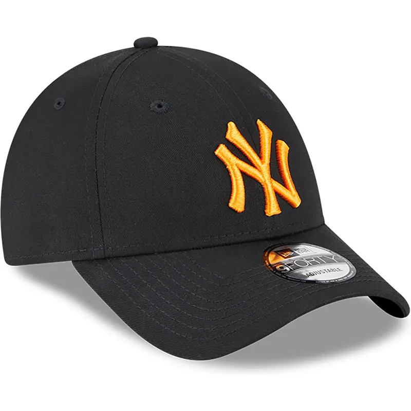 kepure-islenkta-juoda-reguliuojamas-9forty-league-essential-new-york-yankees-mlb-new-era