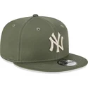 kepure-plokscia-zalia-snapback-9fifty-league-essential-new-york-yankees-mlb-new-era