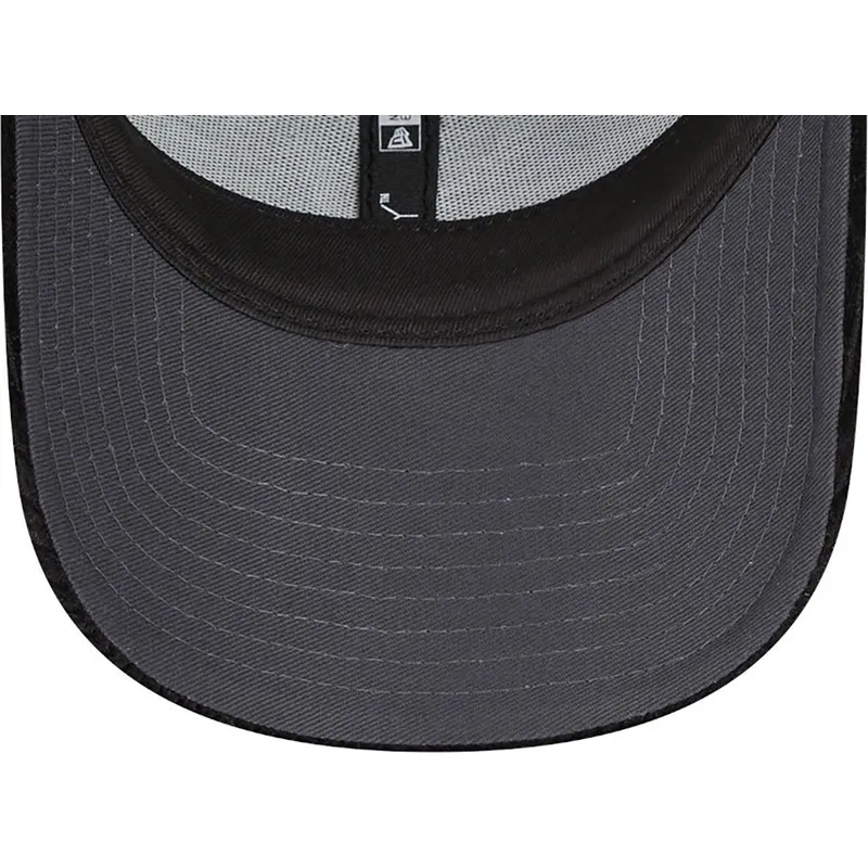 kepure-islenkta-juoda-reguliuojamas-9forty-wide-cord-new-york-yankees-mlb-new-era