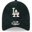 regulowana-zielona-czapka-z-zakrzywionym-daszkiem-z-bezowym-logo-9forty-wide-cord-los-angeles-dodgers-mlb-od-new-era