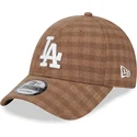regulowana-brazowa-czapka-z-zakrzywionym-daszkiem-9forty-flannel-los-angeles-dodgers-mlb-od-new-era