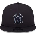 granatowa-plaska-czapka-snapback-z-granatowym-logo-9fifty-side-patch-script-new-york-yankees-mlb-new-era
