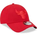kepure-islenkta-raudona-reguliuojamas-9forty-repreve-outline-chicago-bulls-nba-new-era