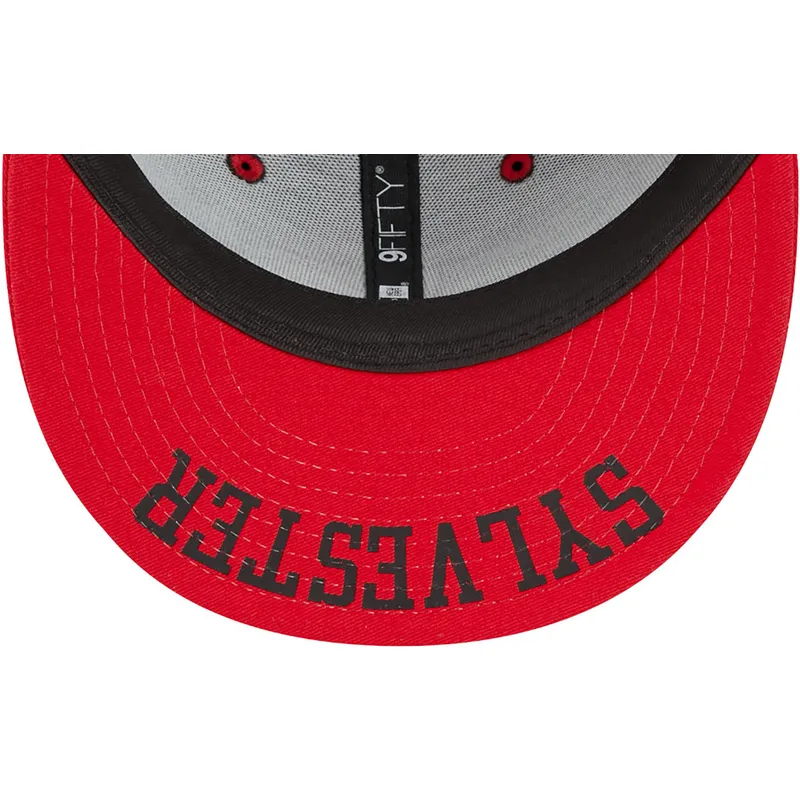 kepure-plokscia-juoda-snapback-9fifty-silvestre-looney-tunes-new-era
