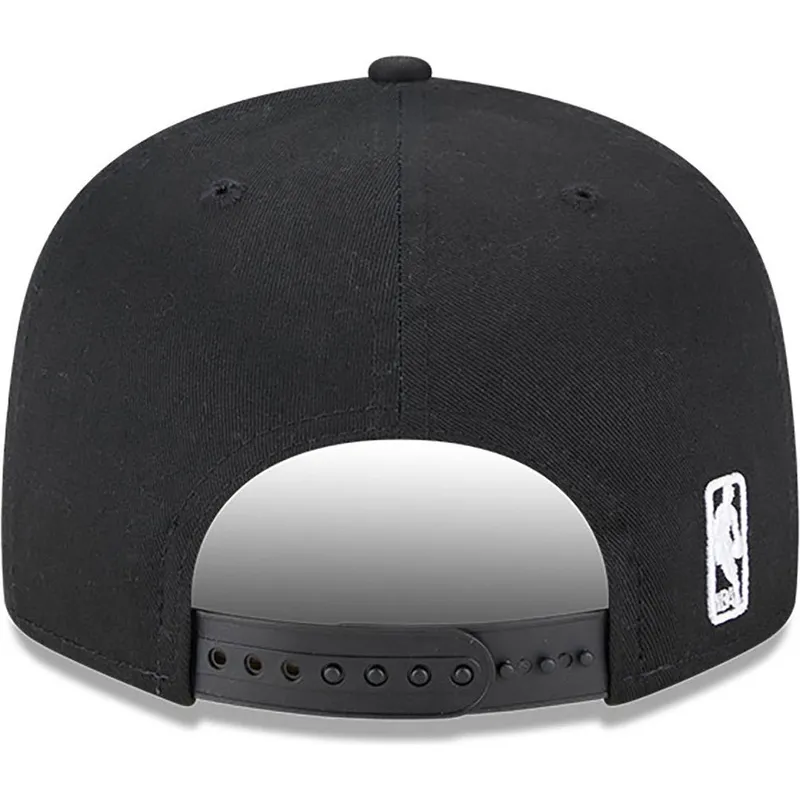 kepure-plokscia-juoda-snapback-9fifty-split-chicago-bulls-nba-new-era