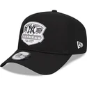 czarna-czapka-z-zakrzywionym-daszkiem-snapback-a-frame-patch-new-york-yankees-mlb-od-new-era