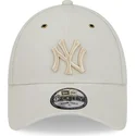 bezowa-czapka-z-daszkiem-regulowana-z-bezowym-logo-9forty-washed-canvas-new-york-yankees-mlb-od-new-era