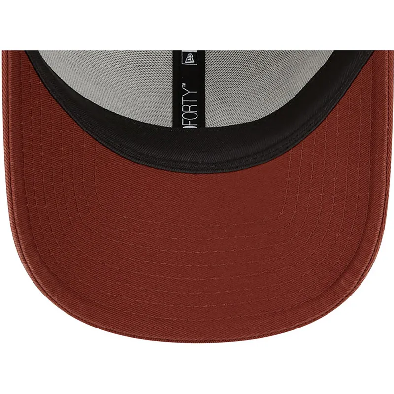 kepure-islenkta-ruda-reguliuojama-juostele-9forty-washed-canvas-boston-red-sox-mlb-new-era