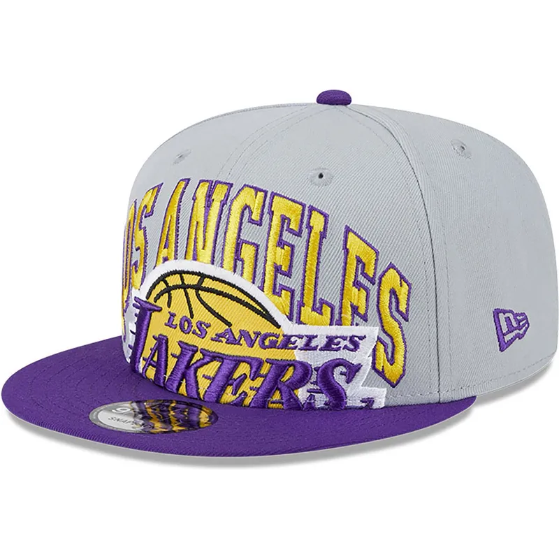 kepure-plokscia-pilka-snapback-9fifty-tip-off-2023-los-angeles-lakers-nba-new-era