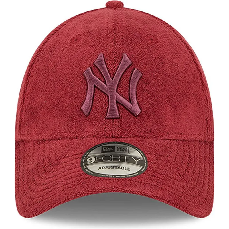 kepure-islenkta-raudona-reguliuojamas-9forty-towelling-new-york-yankees-mlb-new-era