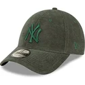 zielona-zakrzywiona-czapka-z-regulacja-i-zielonym-logo-9forty-towelling-new-york-yankees-mlb-od-new-era