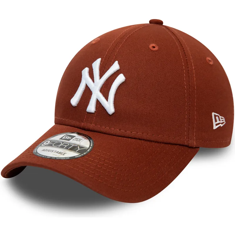 kepure-islenkta-ruda-reguliuojamas-9forty-league-essential-new-york-yankees-mlb-new-era