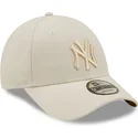 bezowa-czapka-z-daszkiem-snapback-z-bezowym-logo-9forty-tonal-repreve-new-york-yankees-mlb-od-new-era