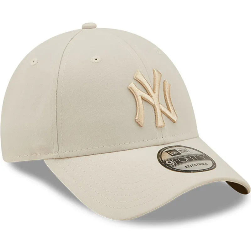 bezowa-zakrzywiona-czapka-snapback-z-bezowym-logo-9forty-tonal-repreve-new-york-yankees-mlb-new-era