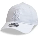 cap-islenkta-white-adjustable-strap-9twenty-league-essential-new-york-yankees-mlb-new-era