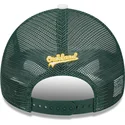 biala-i-zielona-czapka-truckerka-9forty-a-frame-circle-oakland-athletics-mlb-od-new-era