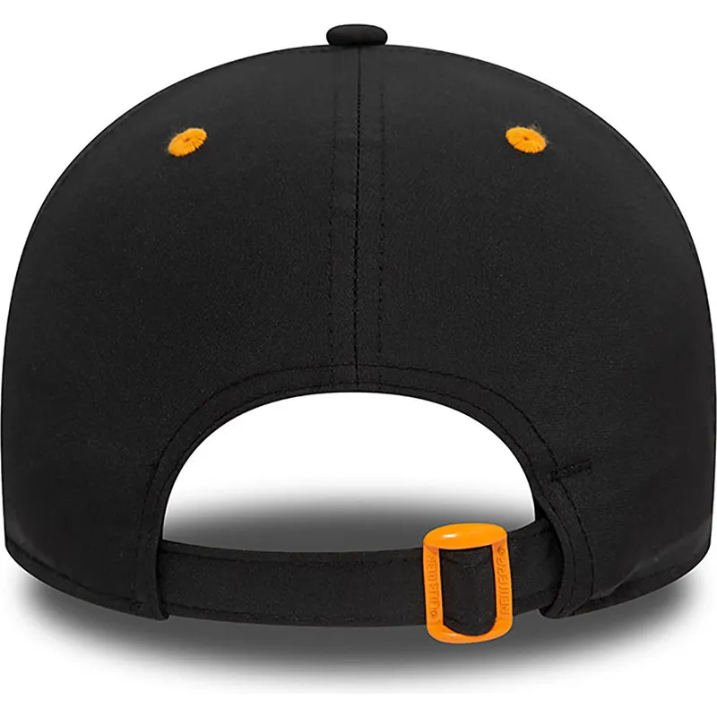 kepure-islenkta-juoda-reguliuojamas-9forty-contrast-piping-mclaren-racing-formula-1-new-era