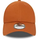 kepure-islenkta-ruda-reguliuojamas-9forty-essential-new-era